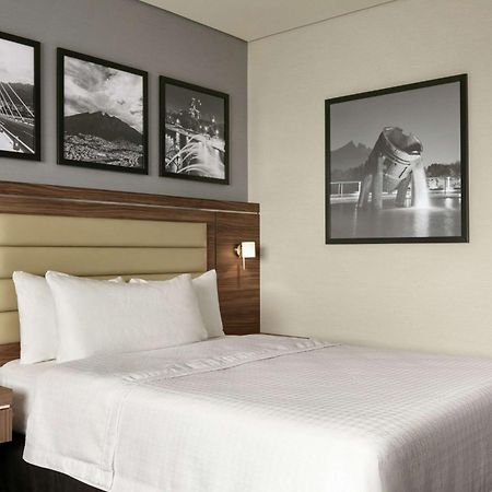 Hampton Inn By Hilton Monterrey Apodaca Esterno foto