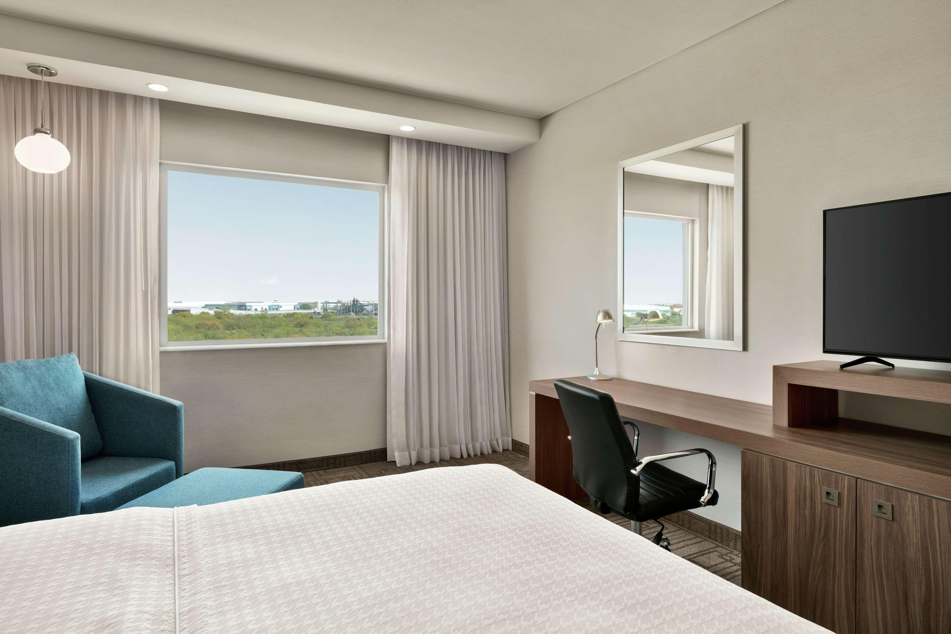 Hampton Inn By Hilton Monterrey Apodaca Esterno foto