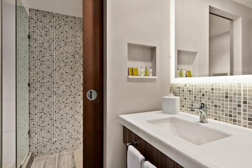 Hampton Inn By Hilton Monterrey Apodaca Esterno foto