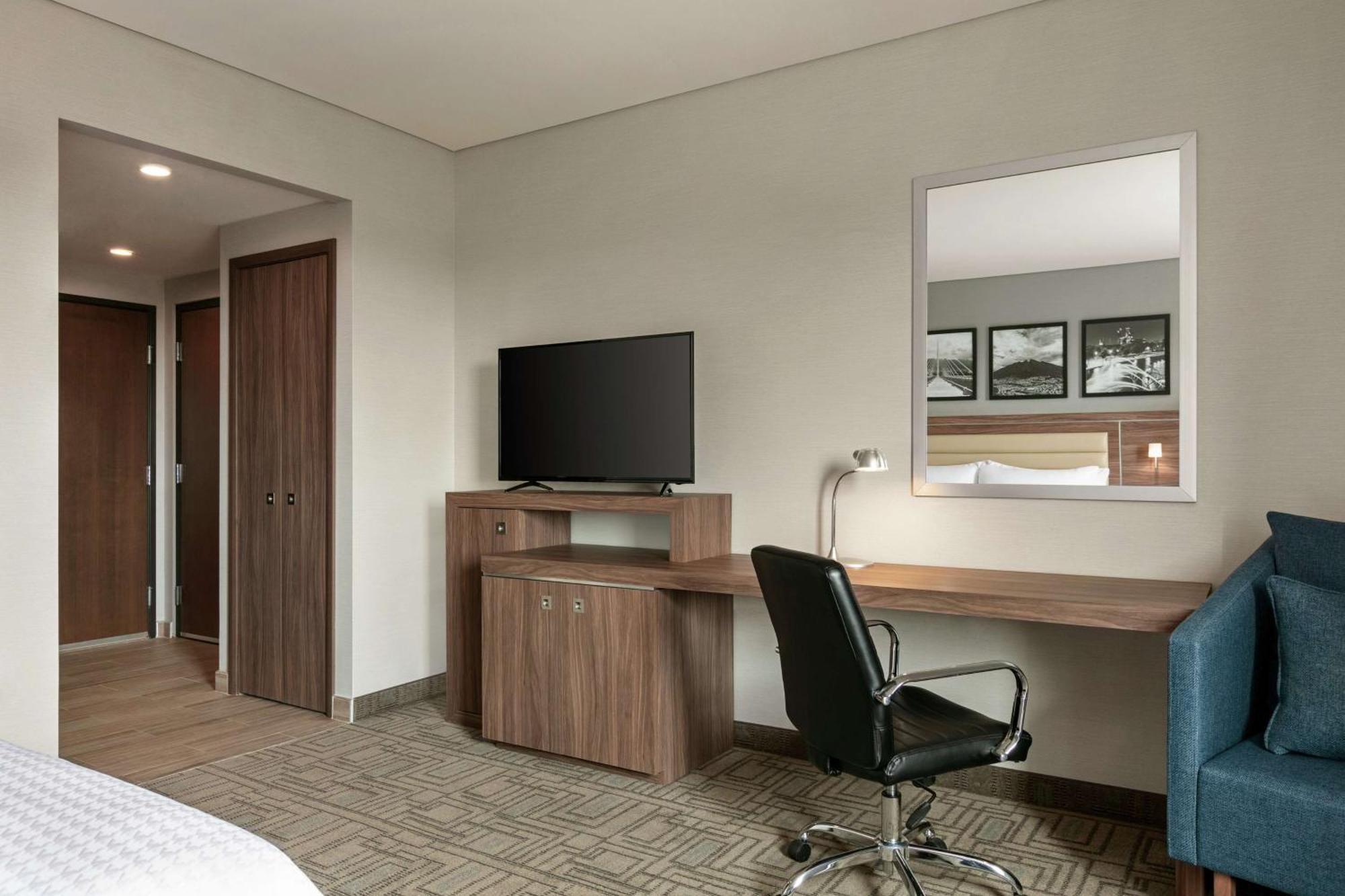 Hampton Inn By Hilton Monterrey Apodaca Esterno foto