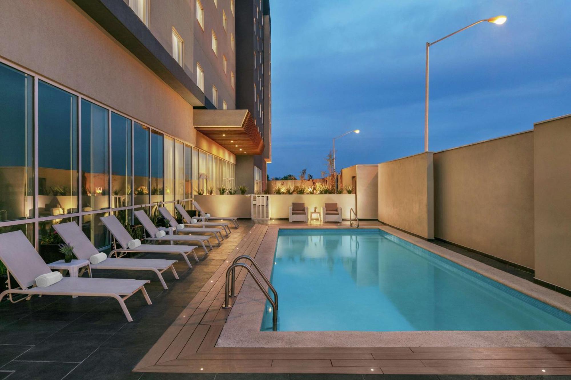 Hampton Inn By Hilton Monterrey Apodaca Esterno foto